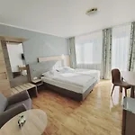 Europa 3*