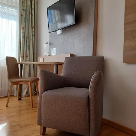 Europa Hotell 3*